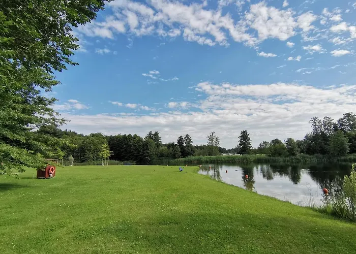 Moderne Ferienwohnung Gartenblick